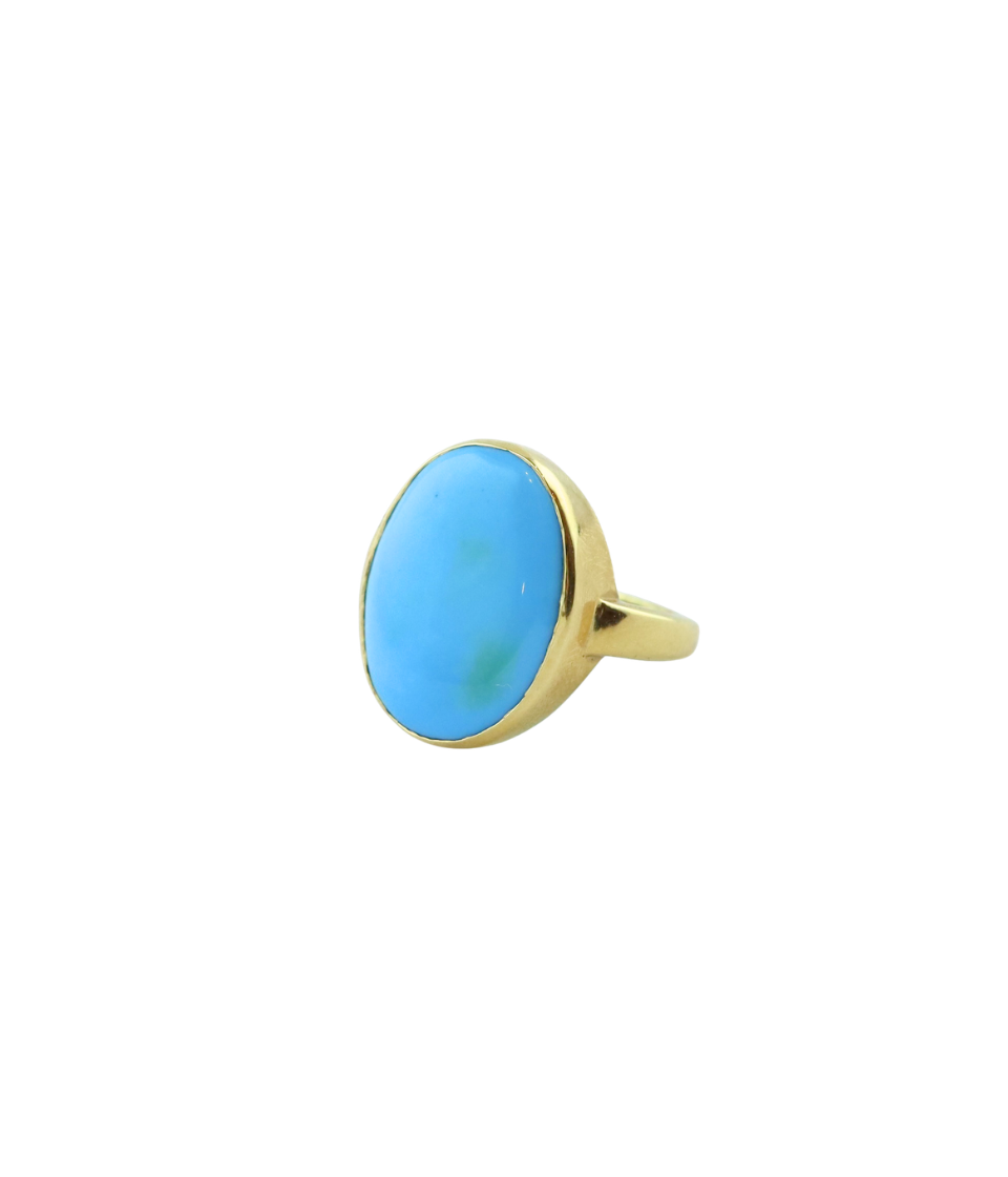 14K Gold Bright Turquoise Large Oval Ring
