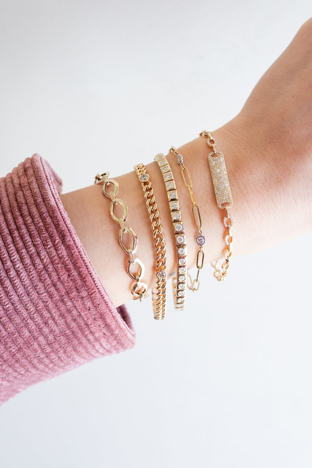 7.5" 14K Gold Geometric Oval Link Bracelet